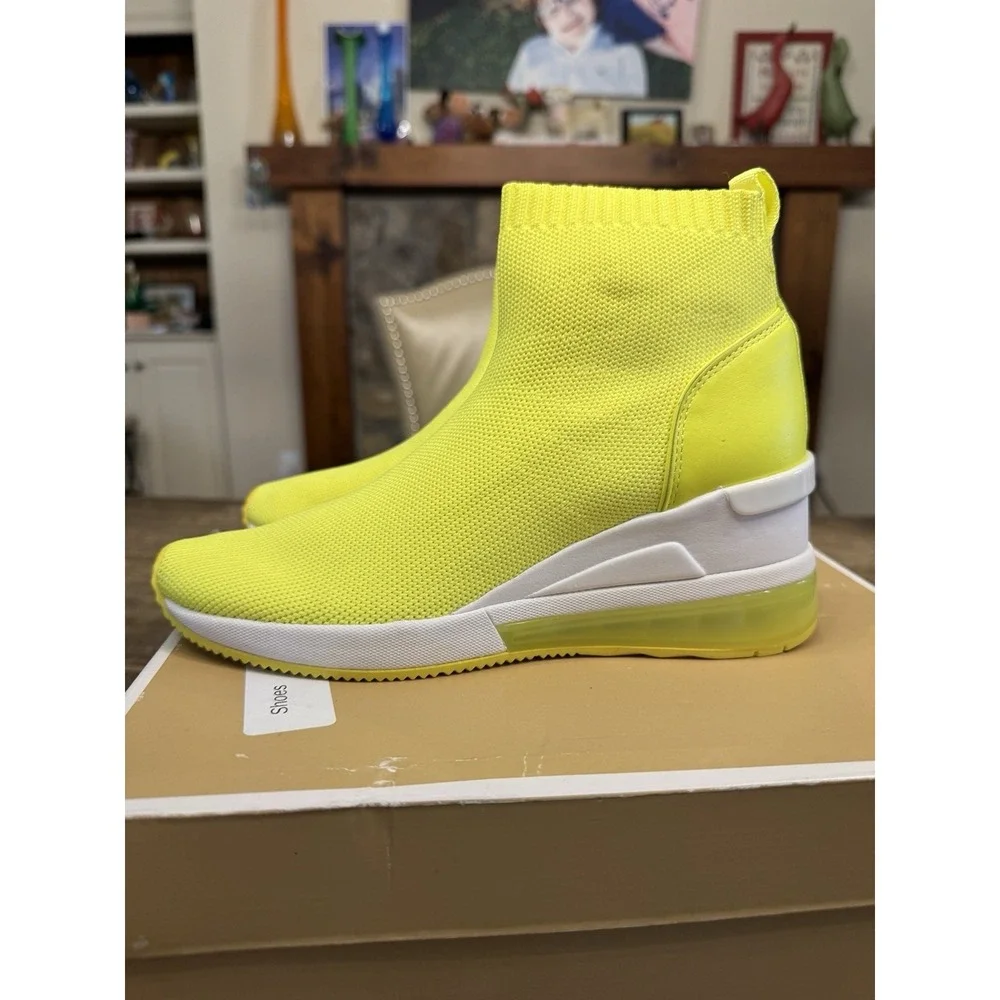Michael Kors Skyler Booties Extreme Wedge Sneakers Neon‎ Yellow Stretchy Size 5